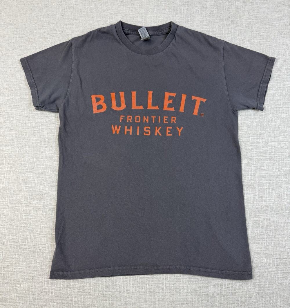 Bulleit Frontier Whiskey T-Shirt Men’s Small Gray Bourbon Logo Gildan